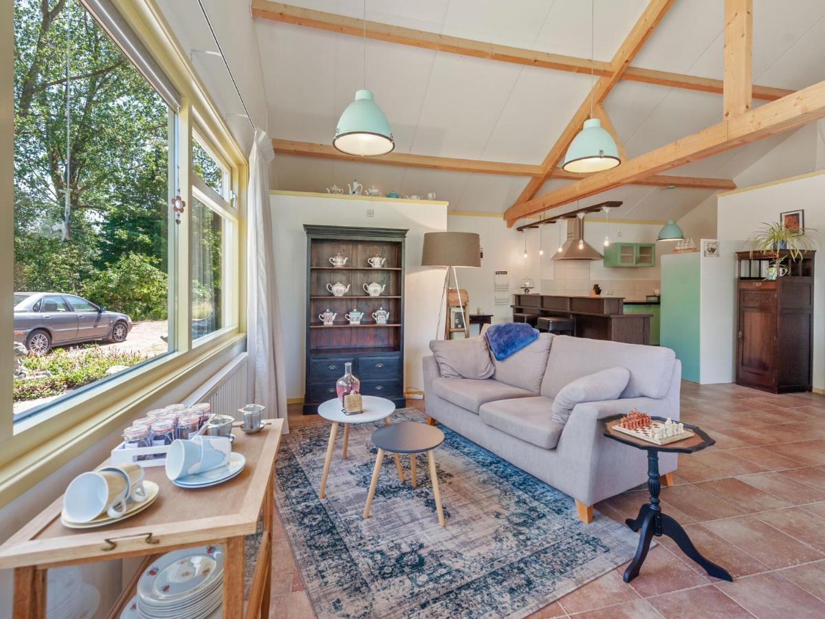 Enticing Holiday Home In Eastermar Near Burgumer Mar Lake Hoogzand Exterior photo