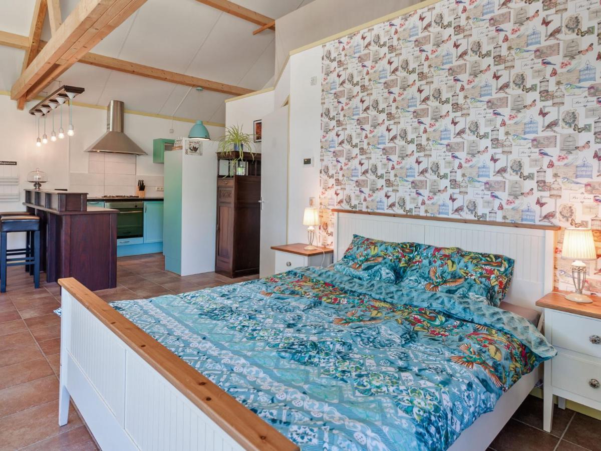 Enticing Holiday Home In Eastermar Near Burgumer Mar Lake Hoogzand Exterior photo